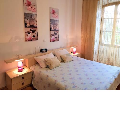 Noemi City Apartments