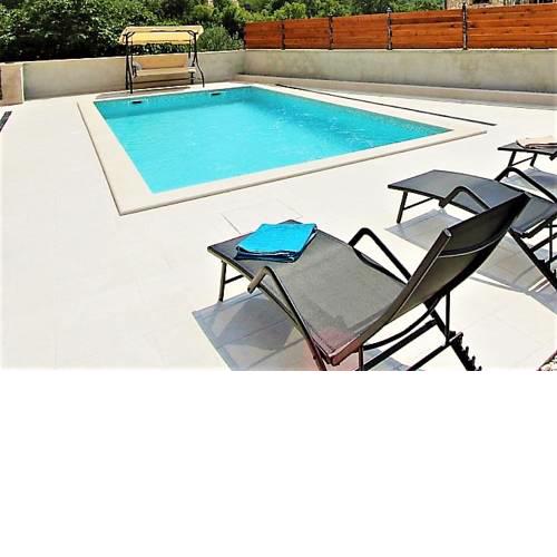 Noka Holiday House with pool, Split's hinterland