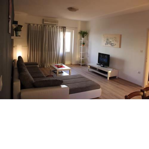 Sea view Nona Apartment