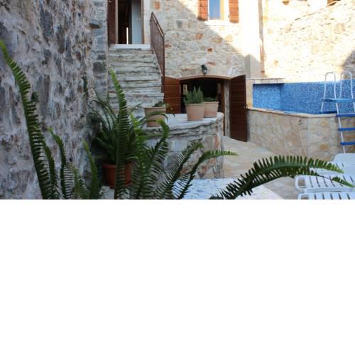 Old Stone Village House and Cottage