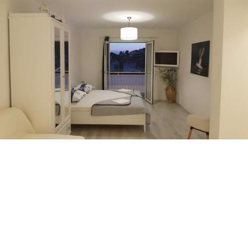 Oleander Apartment & Room Centar