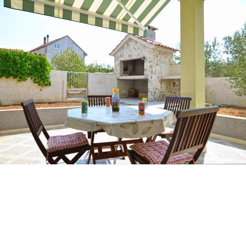 Oliva Apartment
