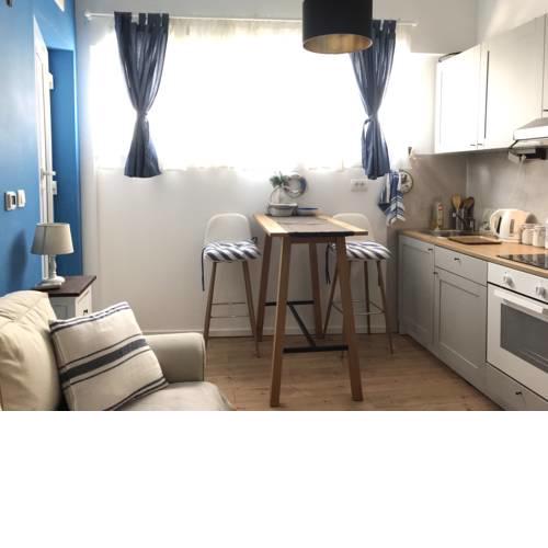 Omiš Sweet Navy apartment