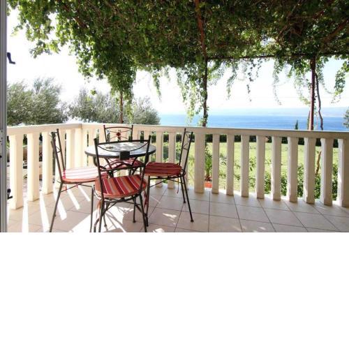 ON THE BEACH 4-pax Apartment A2 with a terrace & sea view