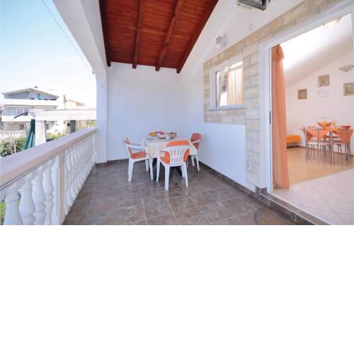 One-Bedroom Apartment Biograd 01