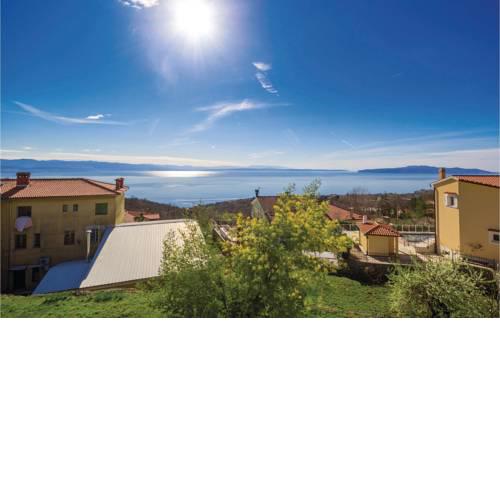 One-Bedroom Apartment Icici with Sea View 06