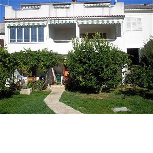 One-Bedroom Apartment in Barbat II