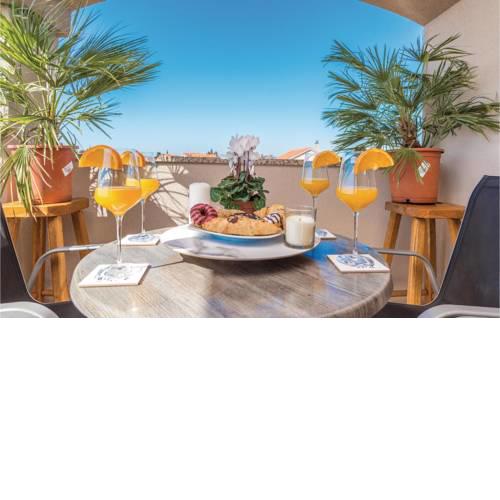 One-Bedroom Apartment in Biograd
