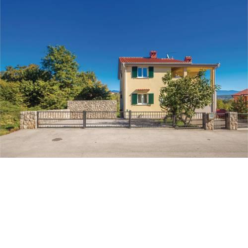 One-Bedroom Apartment in Cizici