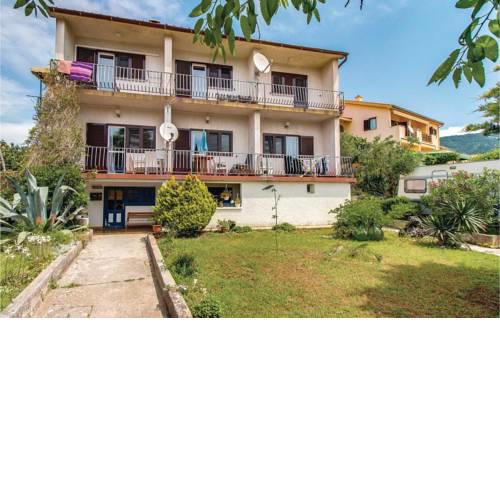 One-Bedroom Apartment in Cres