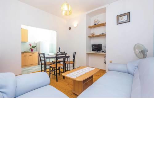One-Bedroom Apartment in Crikvenica