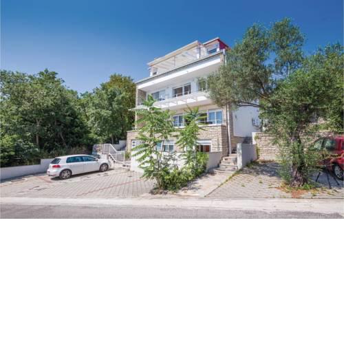 One-Bedroom Apartment in Dramalj