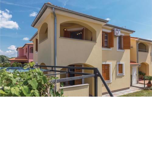 One-Bedroom Apartment in Fazana