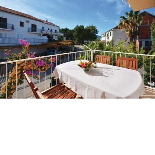 One-Bedroom Apartment in Jelsa
