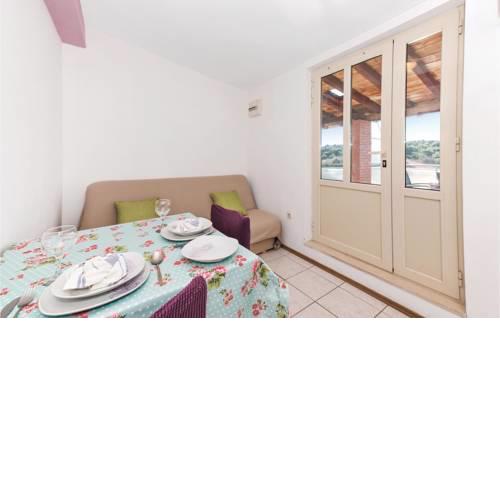 One-Bedroom Apartment in Jezera