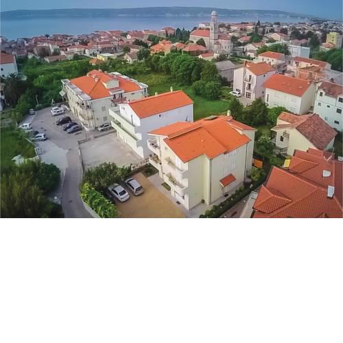One-Bedroom Apartment in Kastel Stari