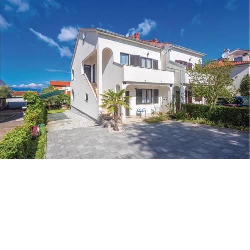 One-Bedroom Apartment in Malinska