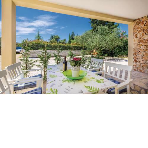 One-Bedroom Apartment in Malinska