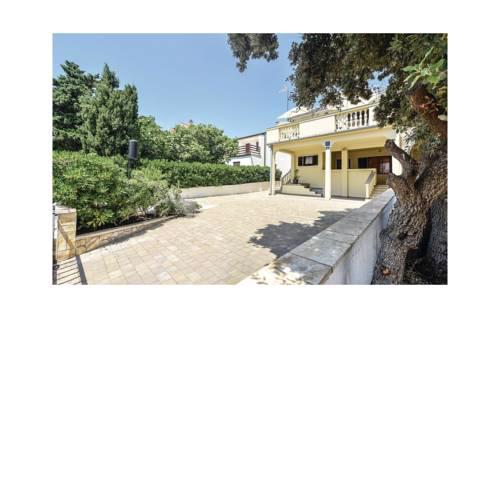 One-Bedroom Apartment in Mandre
