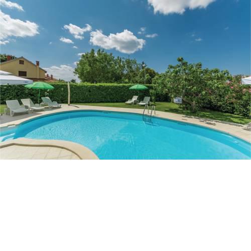 One-Bedroom Apartment in Porec