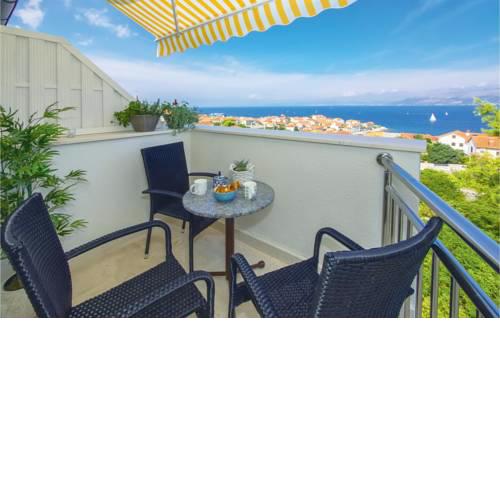 One-Bedroom Apartment in Postira