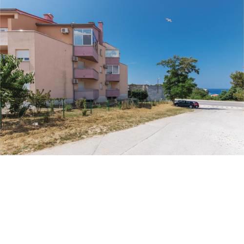 One-Bedroom Apartment in Pula