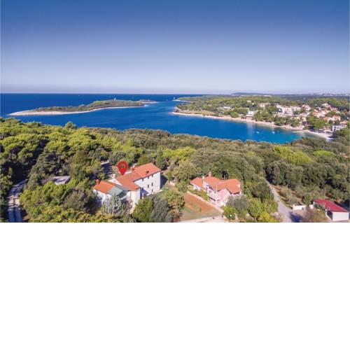 One-Bedroom Apartment in Pula