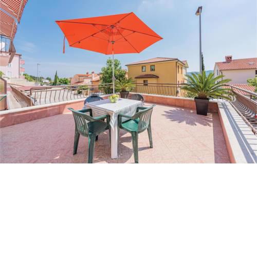 One-Bedroom Apartment in Rabac