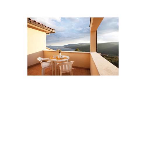 One-Bedroom Apartment in Rabac