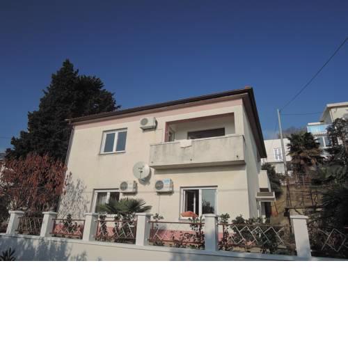 One-Bedroom Apartment in Rijeka I