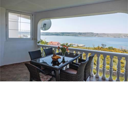 One-Bedroom Apartment in Rtina