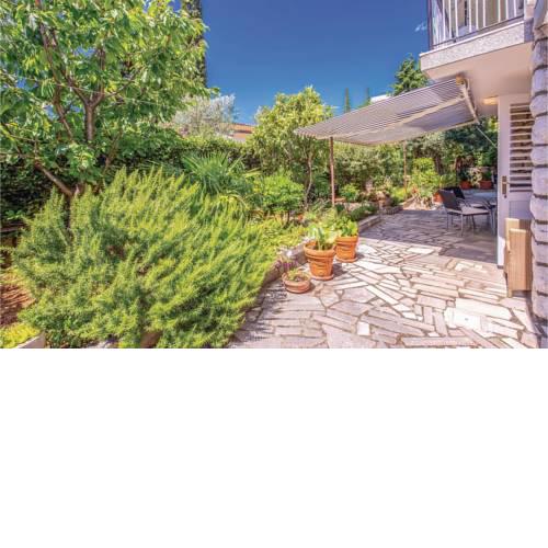 One-Bedroom Apartment in Selce