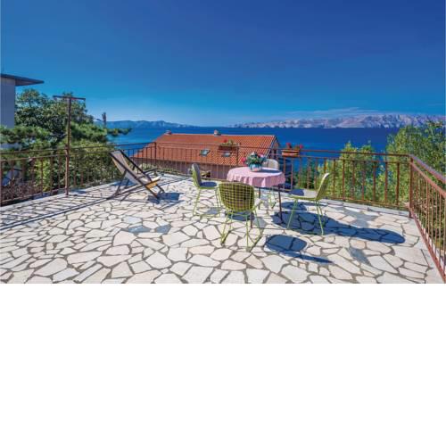 One-Bedroom Apartment in Senj