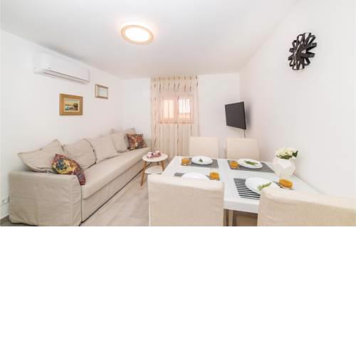 One-Bedroom Apartment in SPlit