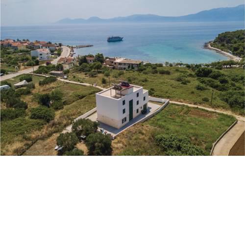 One-Bedroom Apartment in Sucuraj