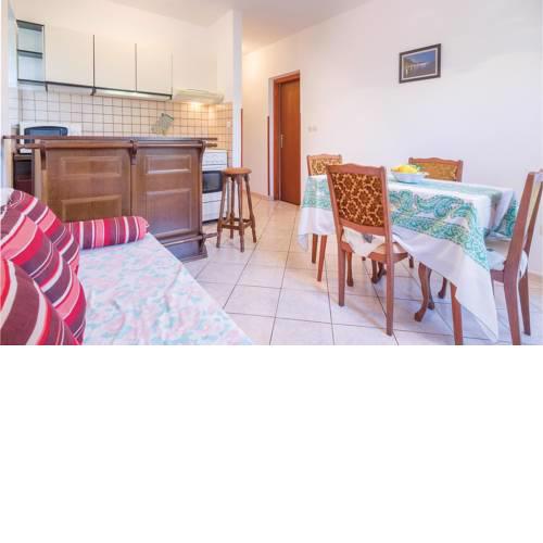 One-Bedroom Apartment in Valbandon
