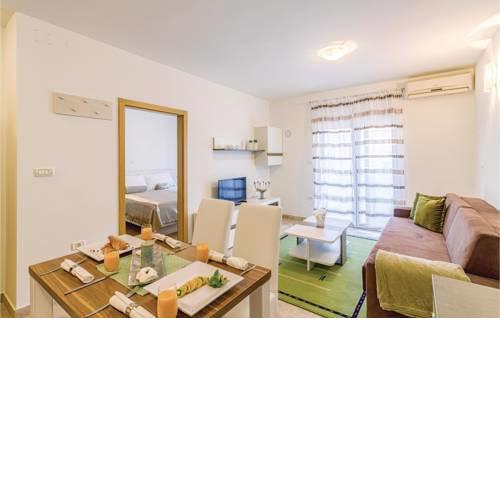 One-Bedroom Apartment in Vodnjan