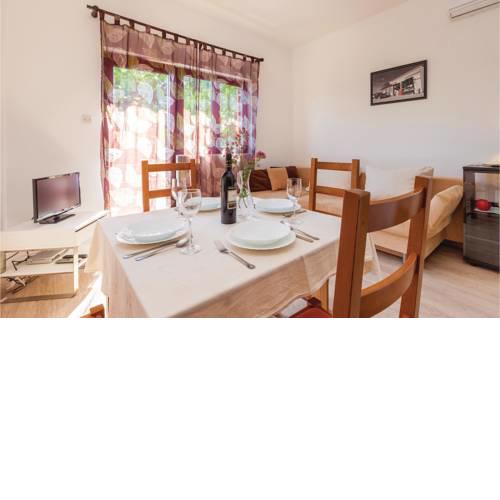 One-Bedroom Apartment Krk with Sea View 04