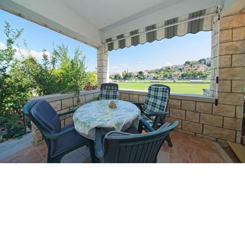 One bedroom apartment Lada