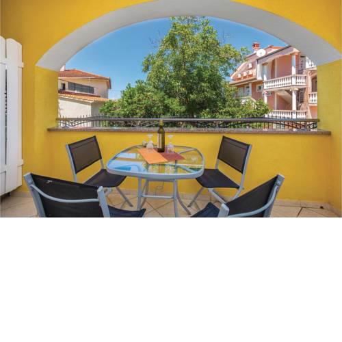 One-Bedroom Apartment Malinska 04