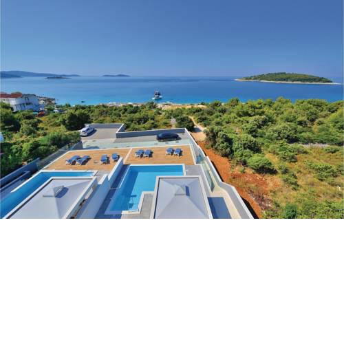 One-Bedroom Apartment with Sea View in Rogoznica