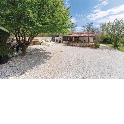 One-Bedroom Holiday Home in Baderna