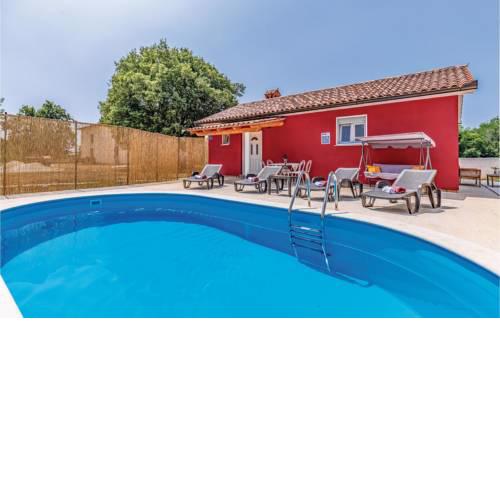 One-Bedroom Holiday Home in Hreljici