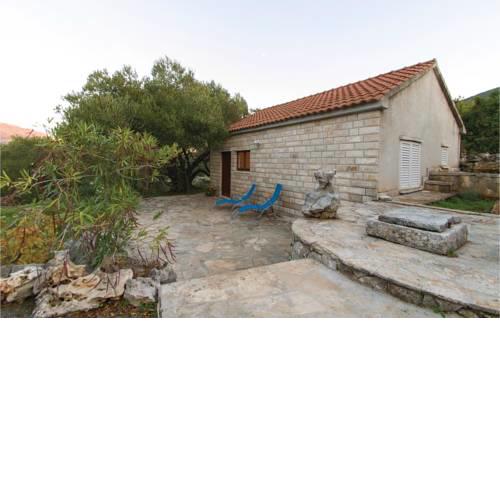 One-Bedroom Holiday Home in Kneze