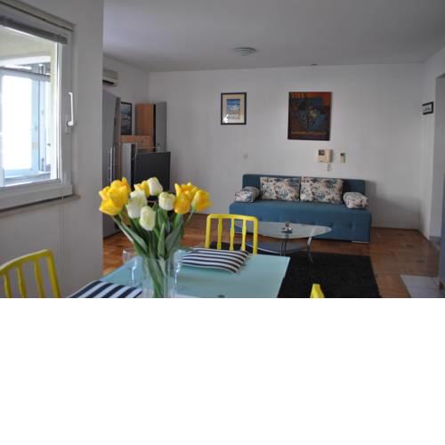 Optimist two bedroom apartment 6+1
