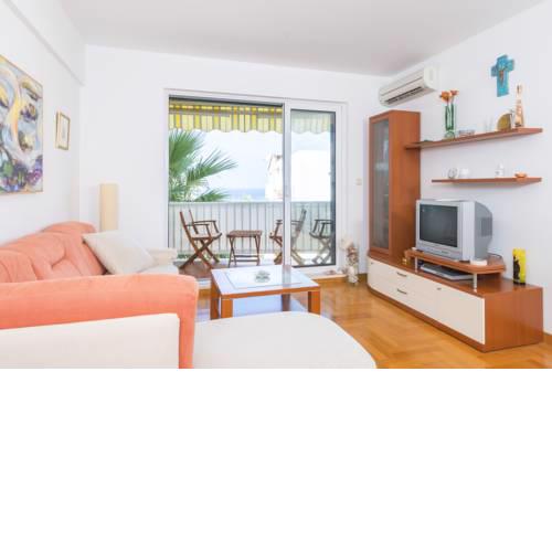 Orange apartment overlooking the sea
