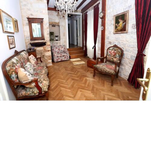 Palace Wall Residences