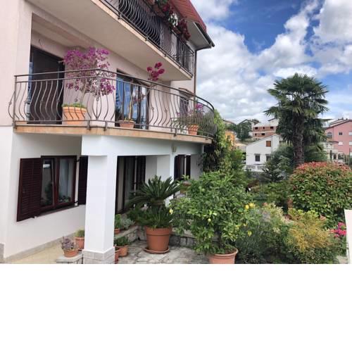 Palm Garden Apartment