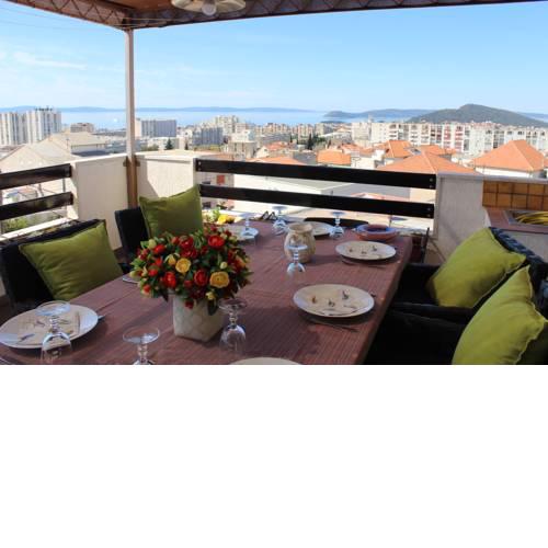 Panorama Split Penthouse for 8+2