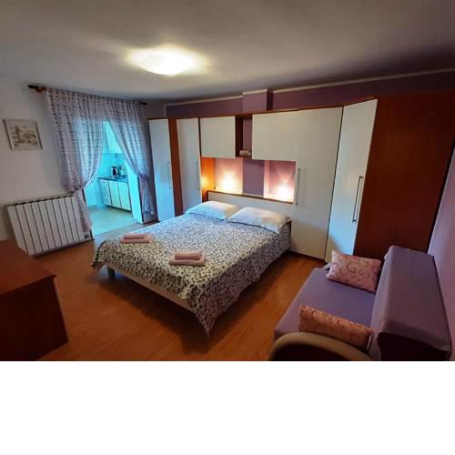 PARADISE Beach Apartments